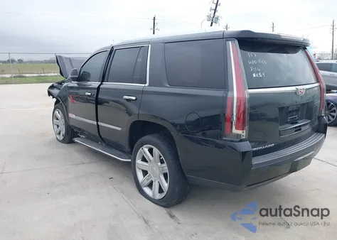 2016 Cadillac Escalade Luxury Collection z USA, uszkodzony, nr VIN 1GYS3BKJ4GR206830